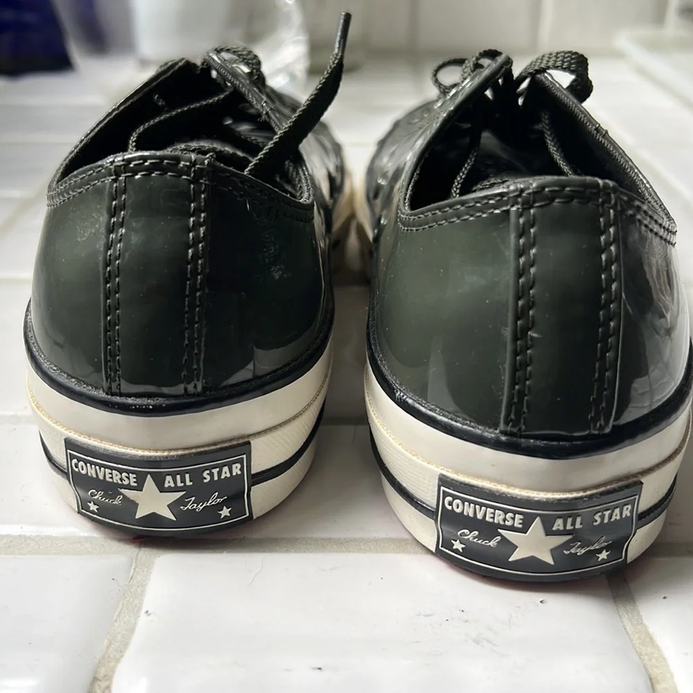 Like New - Low top Converse “Chucks” - Picture 6 of 7